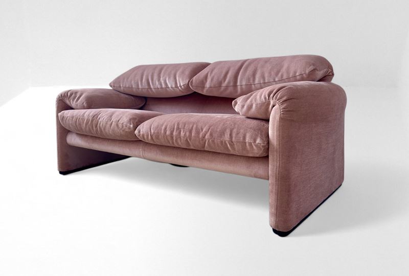 Vico Magistretti, Divano Maralunga, progettato nel 1973, prod. Cassina, Italia