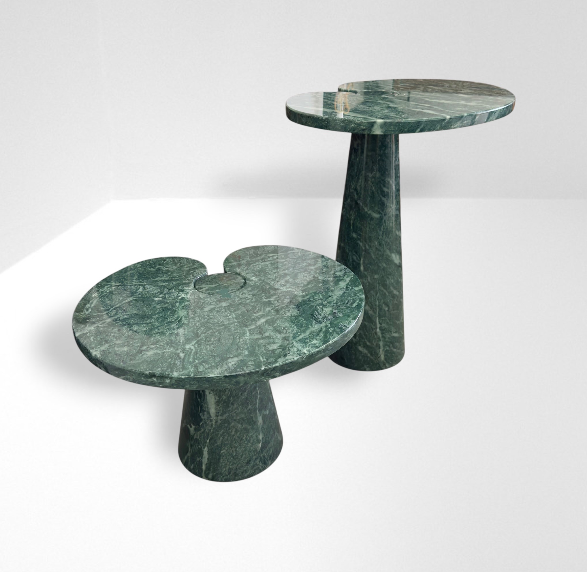 Angelo Mangiarotti - Coppia di tavolini Eros in marmo verde Alpi