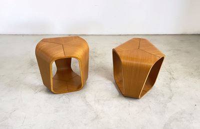 Coppia di Tavolini / Sgabelli Infinity