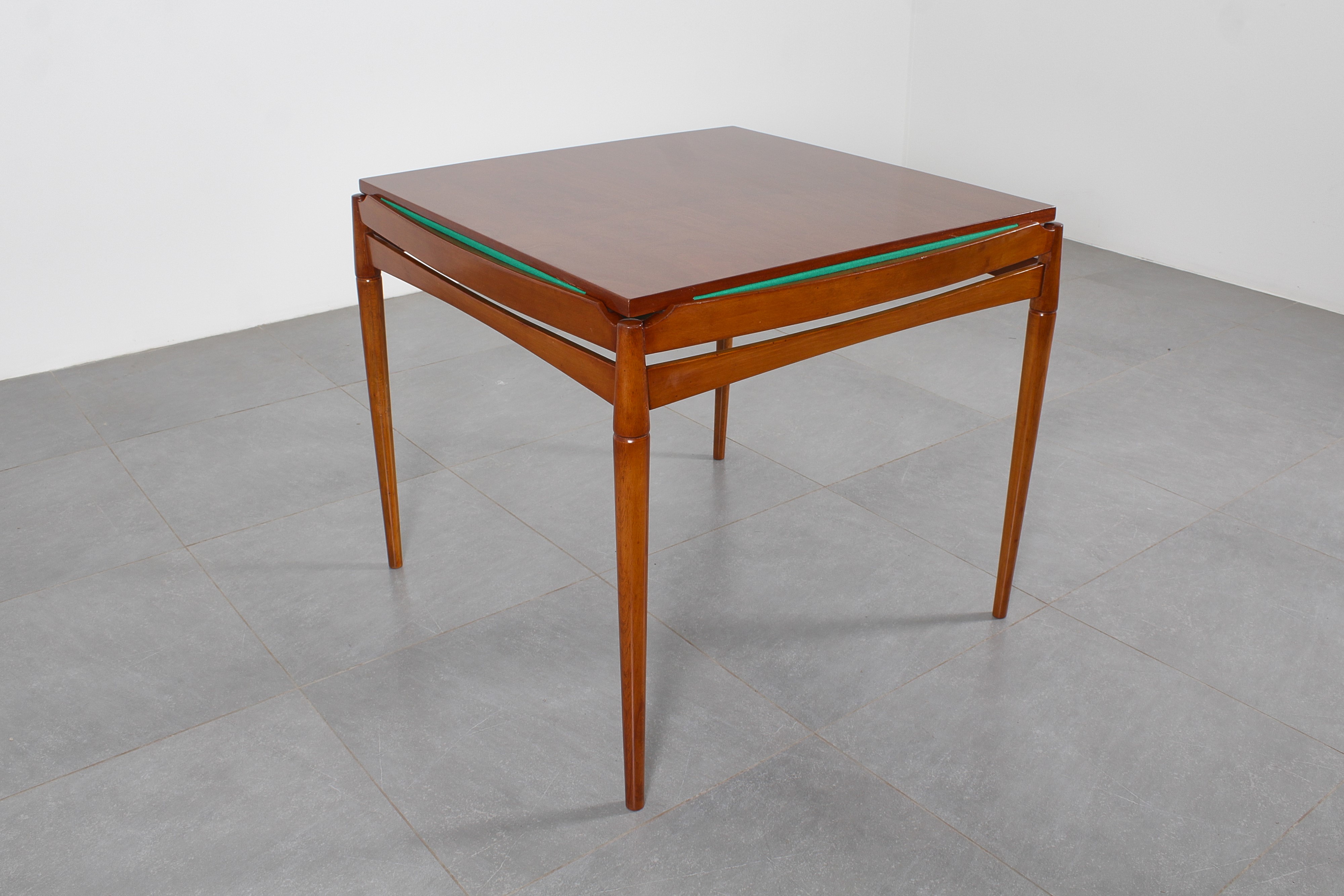 Gio Ponti - Tavolo da gioco modello 'Club', legno esotico e tessuto