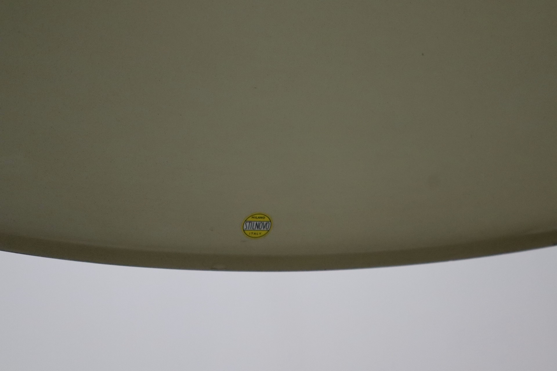 Lampada a sospensione Stilnovo modello 1140, alluminio, ottone e vetro