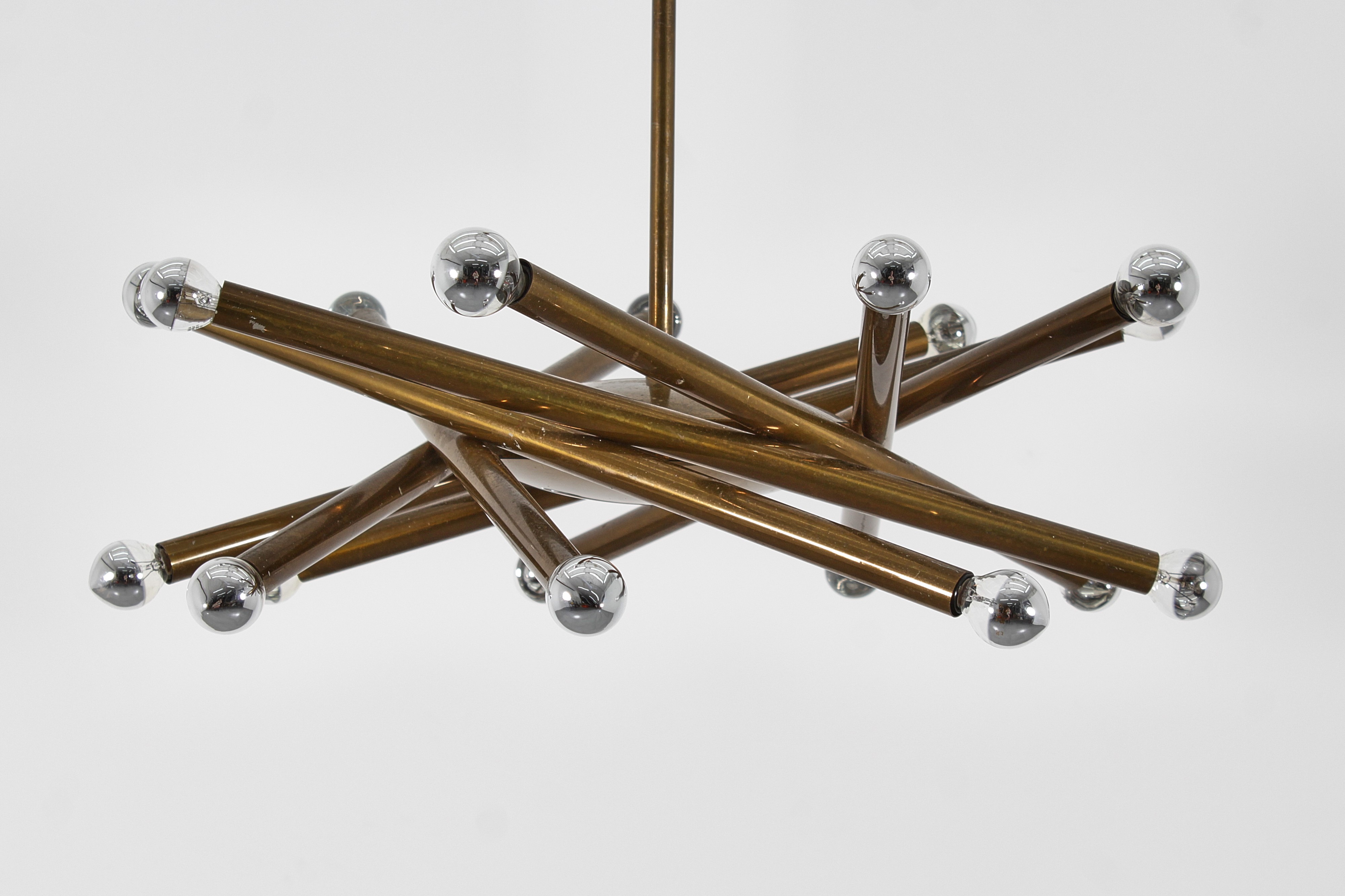 Gaetano Sciolari - Lampadario orbitale a 18 luci in ottone