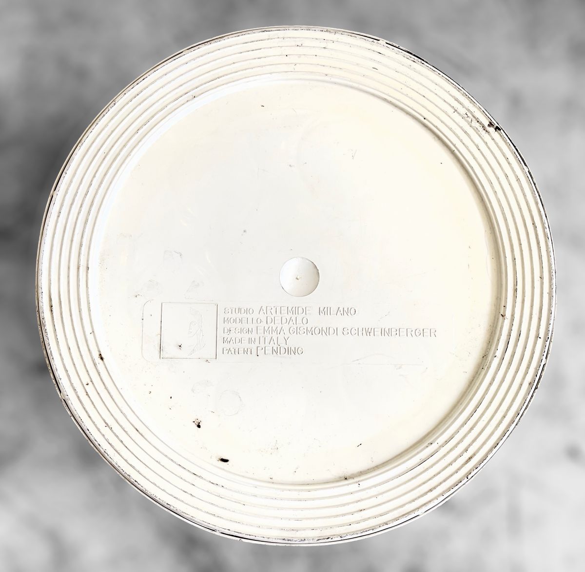 Portaombrelli Dedalo per Artemide