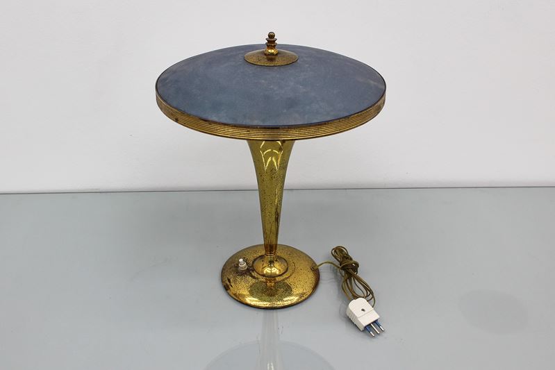 Lampada da tavolo attribuita