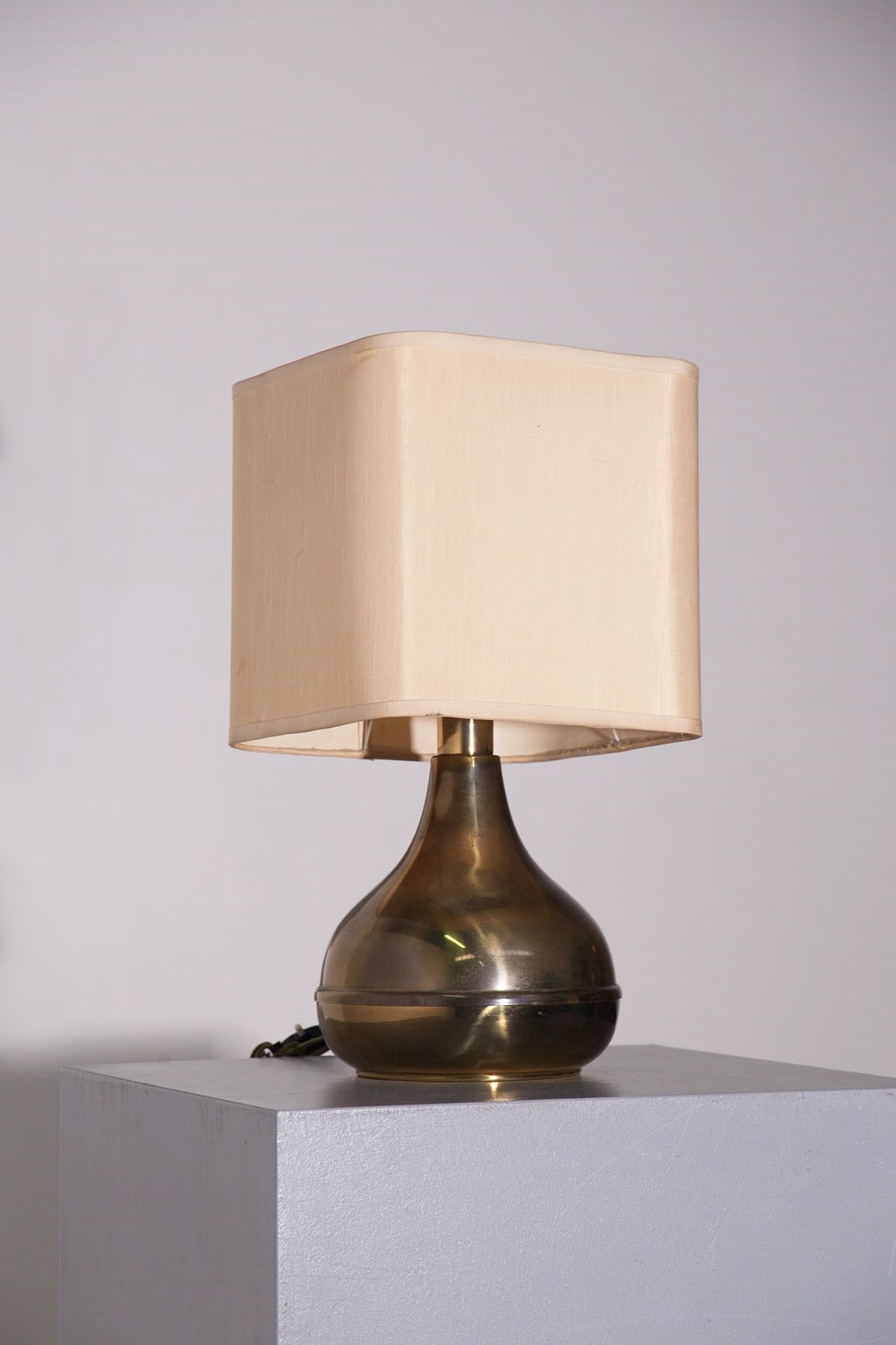 Manifattura Italiana : Lampada da tavolo  - Asta Private Origins Series - LTWID Auction House