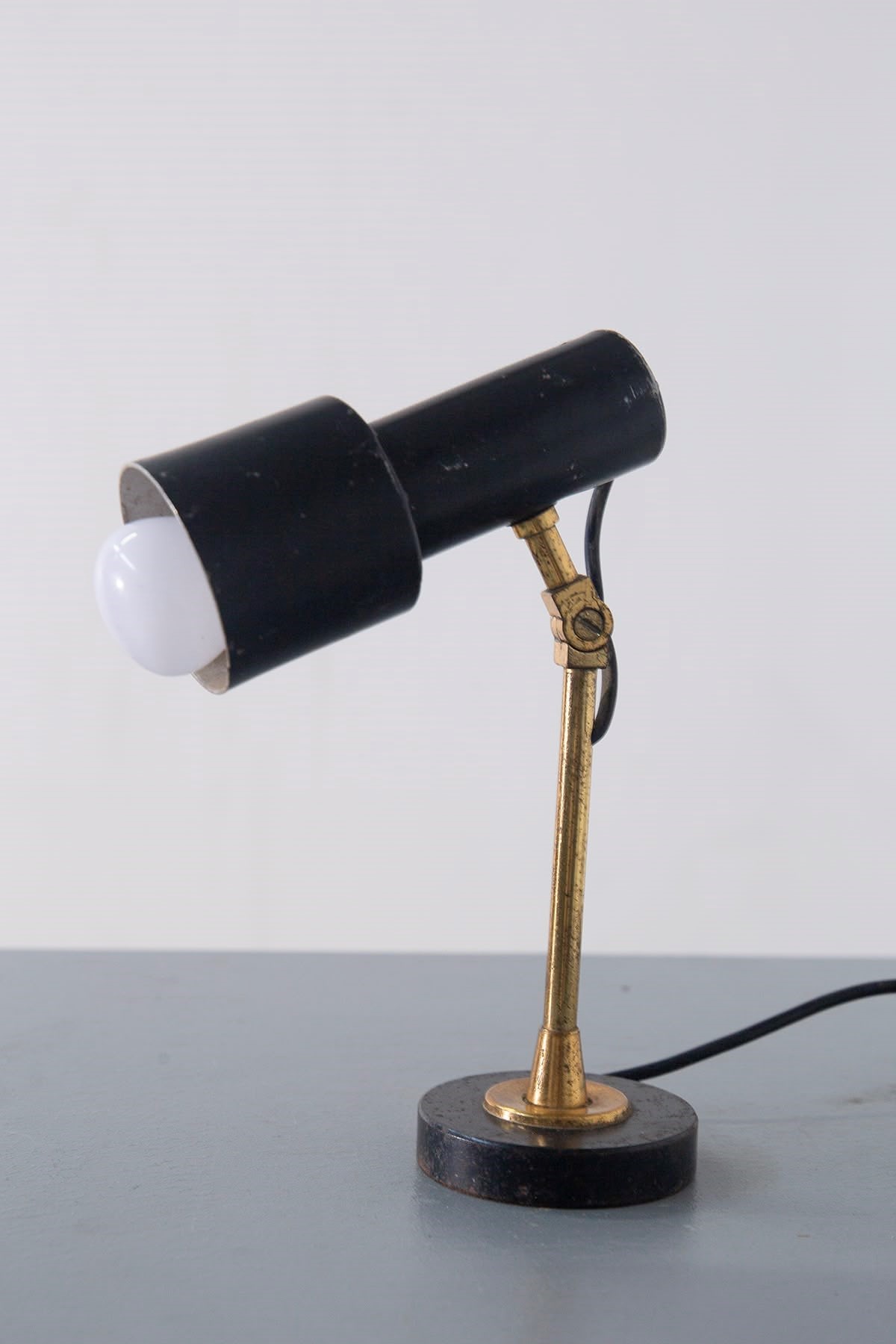 Stilnovo : Lampada da tavolo  - Asta Private Origins Series - LTWID Auction House