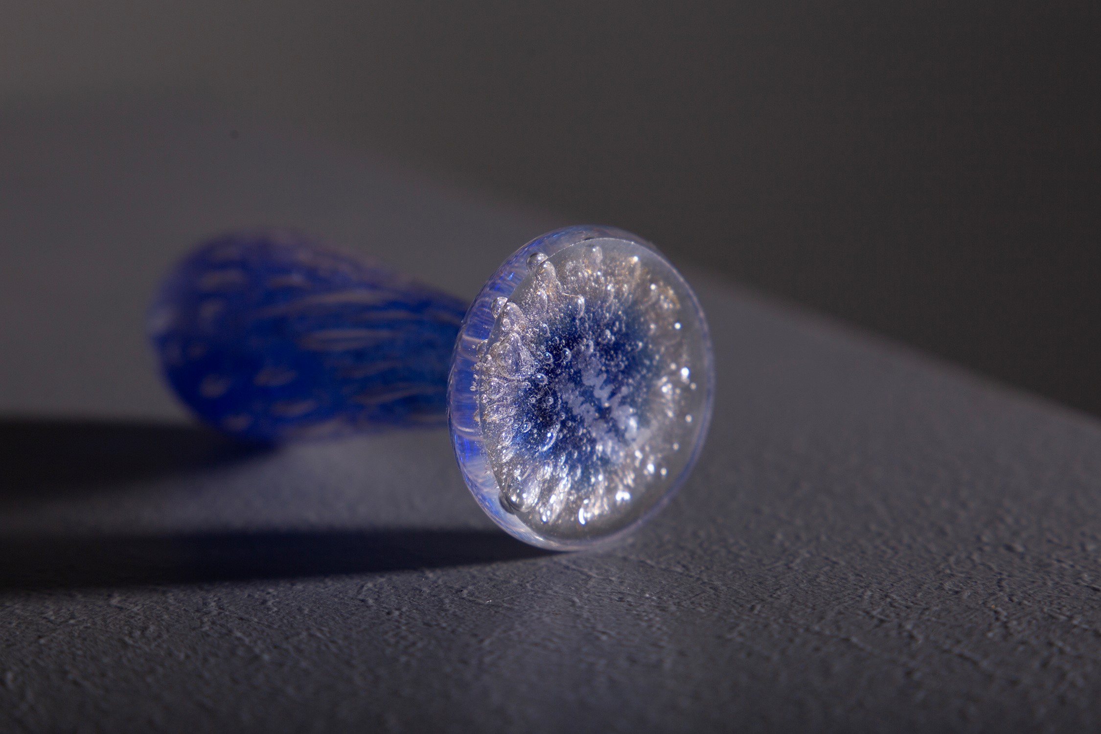 Oggetto decorativo, firmato