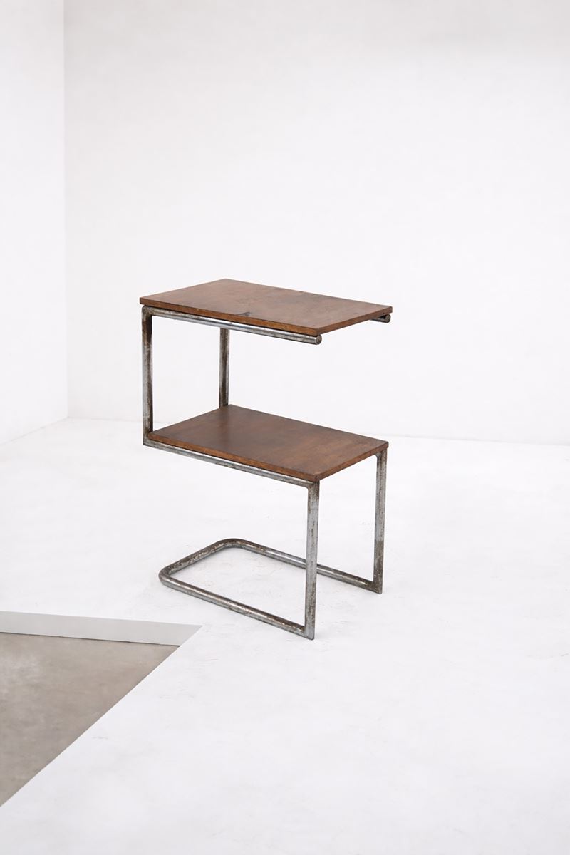 Etagere