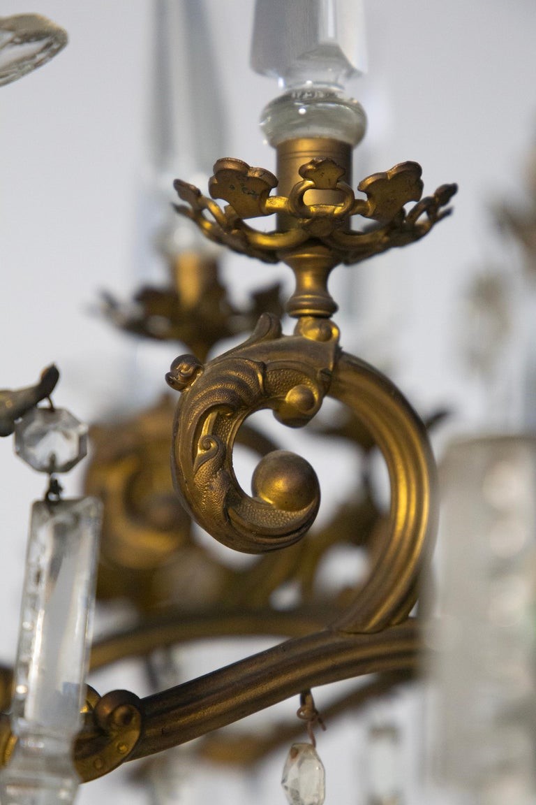 Manifattura Italiana - Lampadario barocco in bronzo dorato con elementi in vetro verde e cristall...