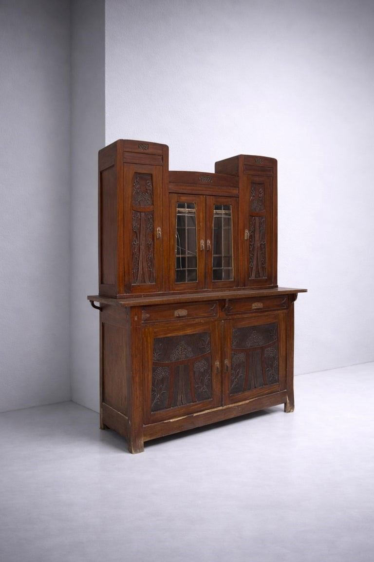 Manifattura Italiana - Credenza alta in stile Art Nouveau con ante in vetro