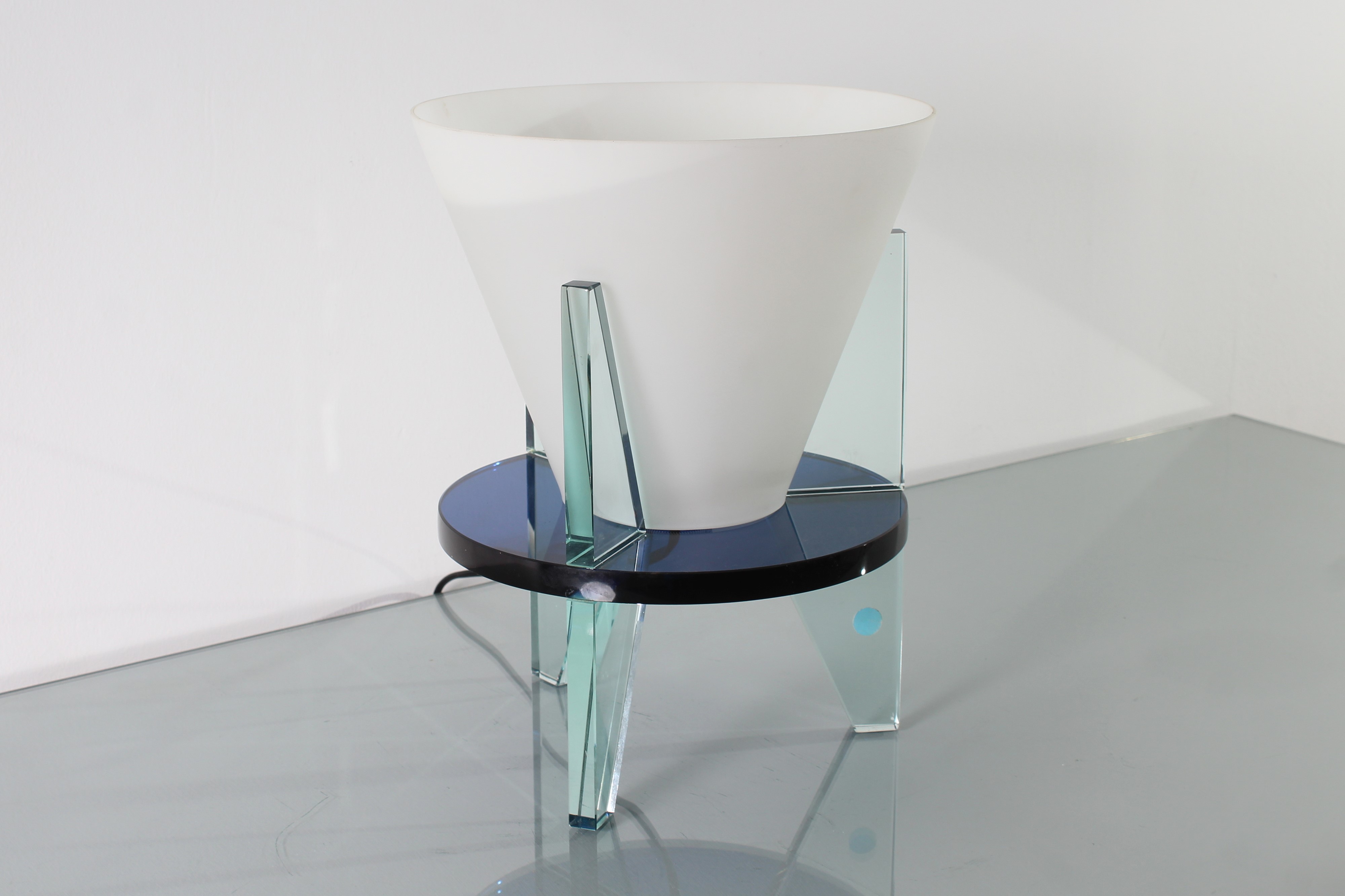 Lampada da tavolo Otero di Rodolfo Dordoni per Fontana Arte