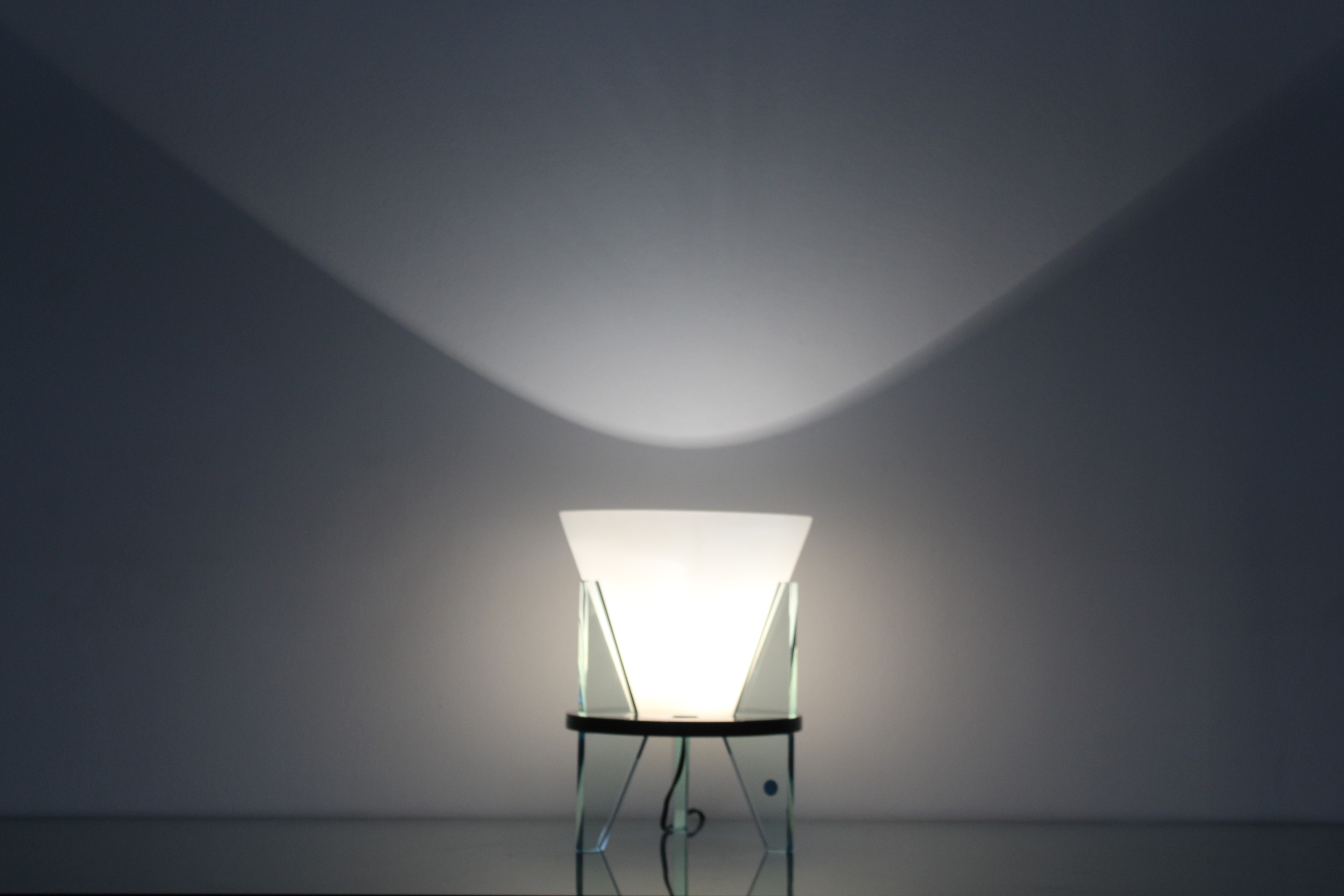 Lampada da tavolo Otero di Rodolfo Dordoni per Fontana Arte