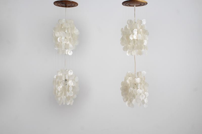 Coppia di lampade a sospensione nello stile di Verner Panton