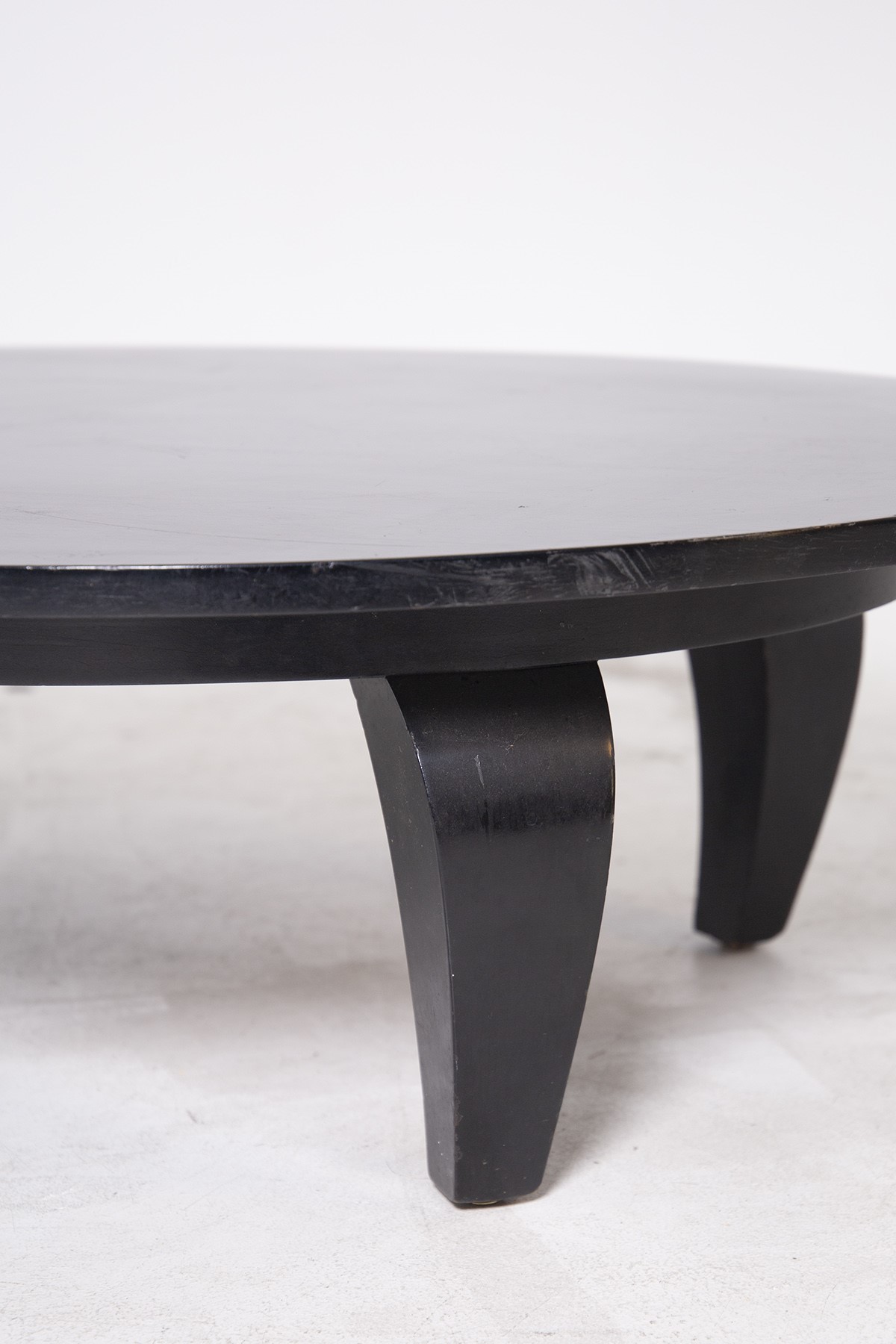 Tavolino americano in legno nero
