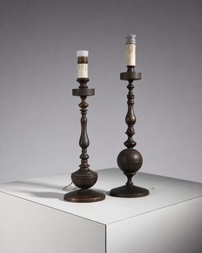 Coppia di lampade da tavolo in bronzo (primi del XX secolo)