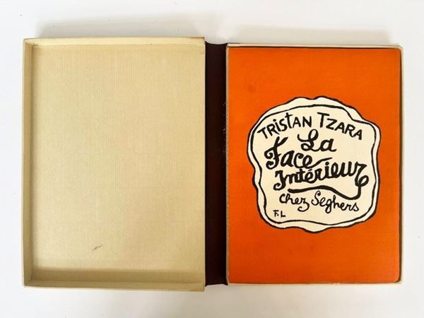 La face intérieure, written by Tristan Tzara