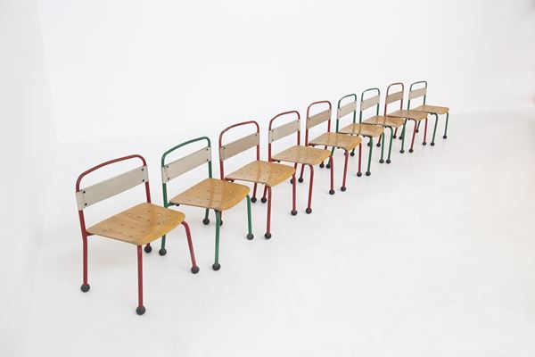 Set di nove sedie francesi per bambini in alluminio e legno