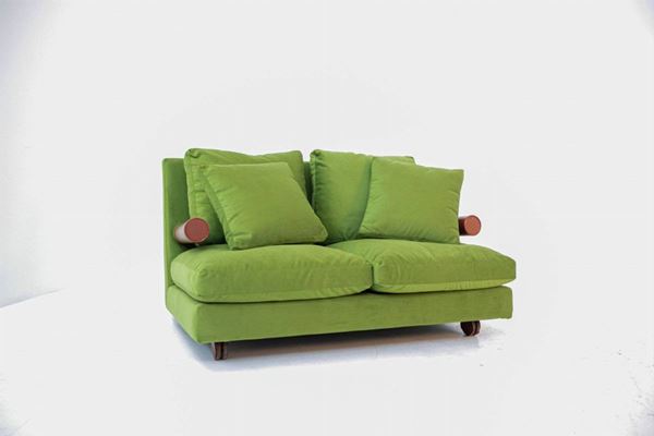 Antonio Citterio - Divano "Baisity" di B&B Italia in velluto verde