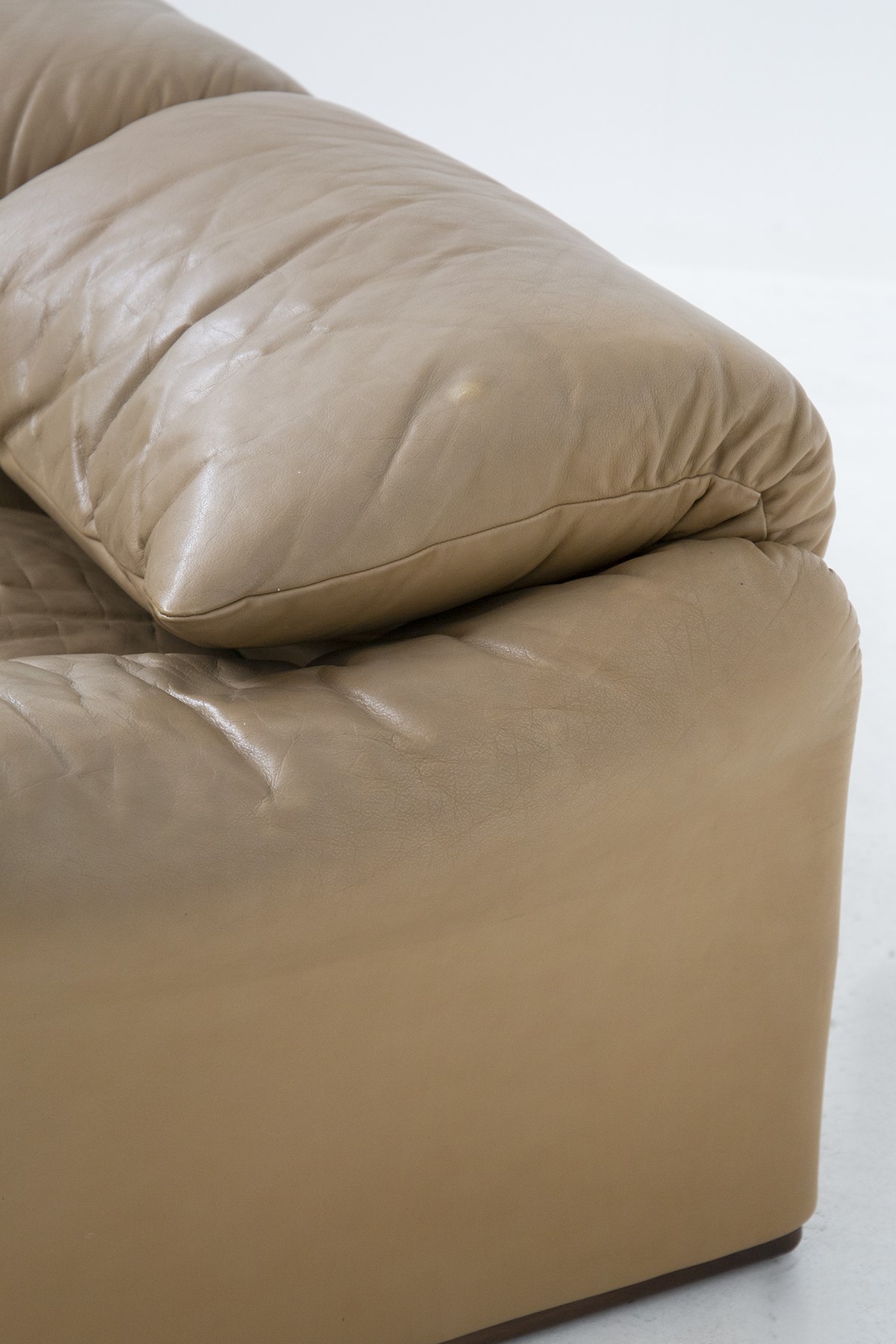 Divano Magistretti in Pelle Vintage Maralunga per Cassina