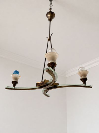 Lampadario Art Déco a quattro luci in ottone e vetro