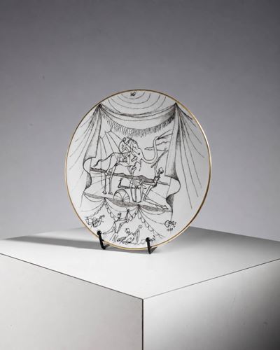 Piatto “La Recitazione”, ceramica smaltata serigrafata con bordo in oro