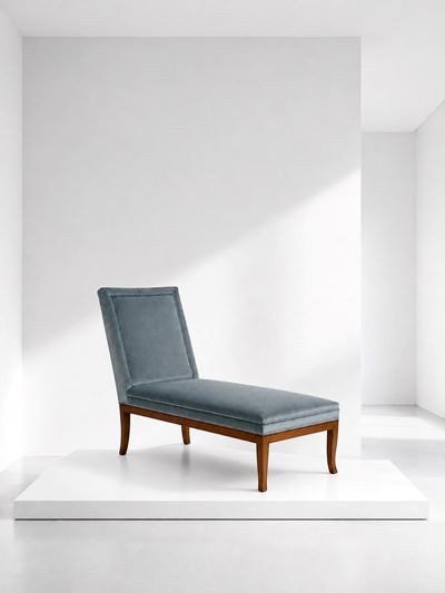 Coppia di chaise lounge in velluto azzurro rinfoderato