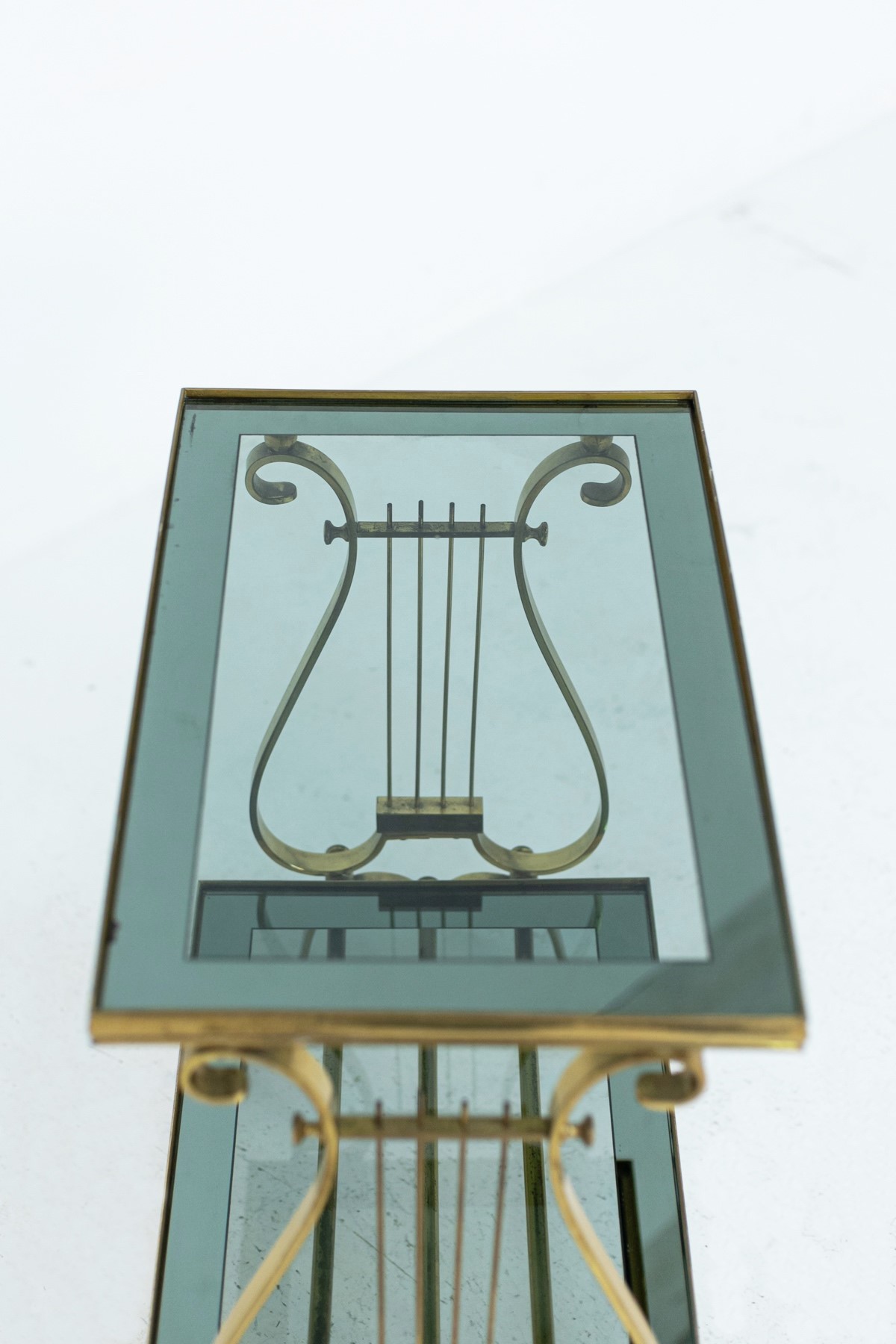 Tavolino in ottone di manifattura italiana