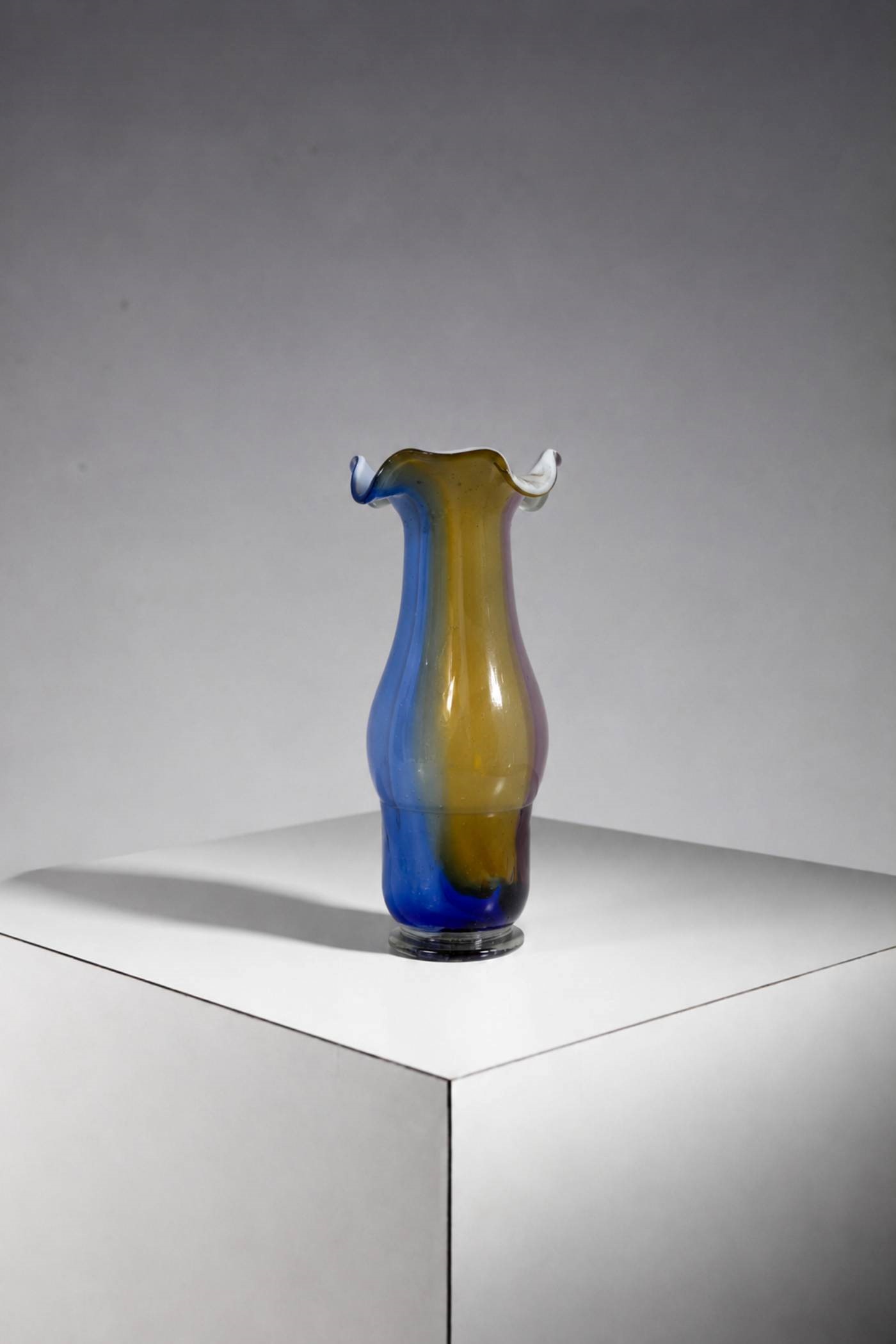 Manifattura Italiana - Vaso artistico in vetro di Murano