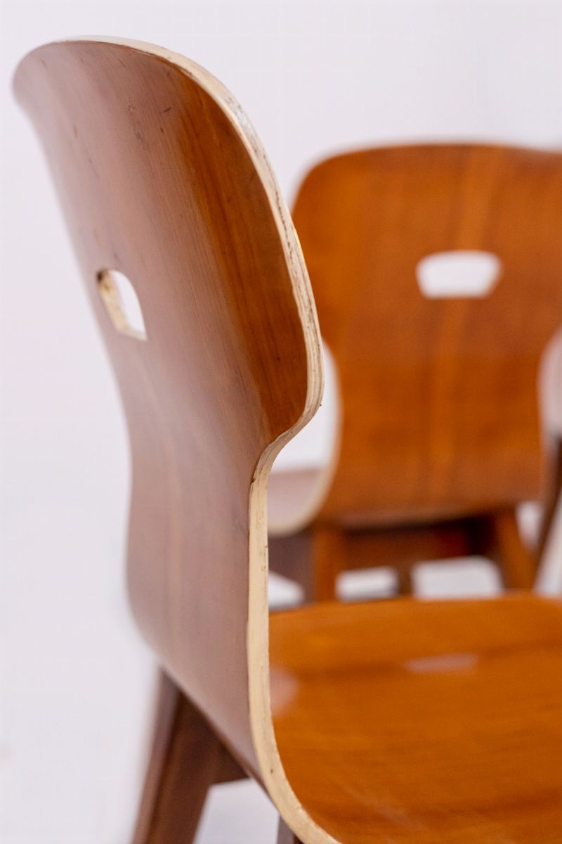 Sei Sedie Italiane in Legno Curvato di Scuola Torinese