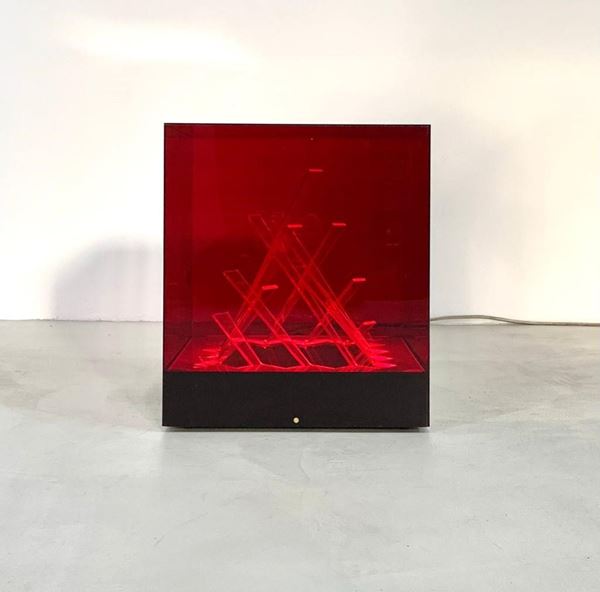 James Rivi&#232;re - Lampada da tavolo Cubo di Teo rossa