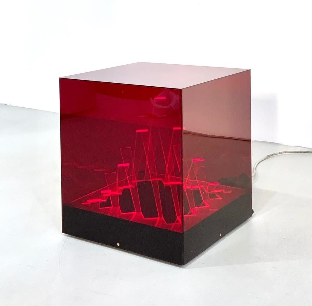 Lampada da Tavolo Cubo di Teo Rossa