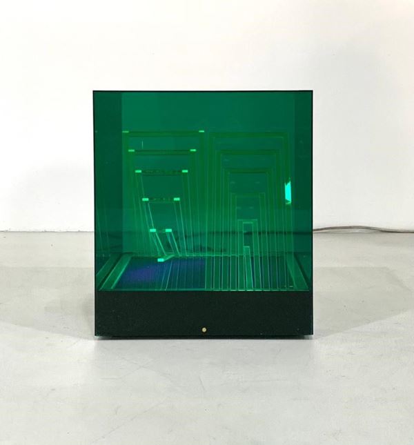 James Rivi&#232;re - Lampada da tavolo Cubo di Teo Verde