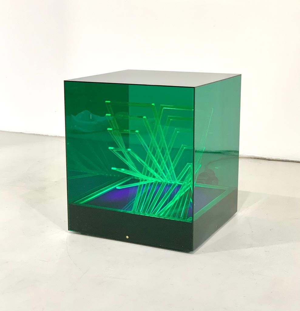 Lampada da Tavolo Cubo di Teo Verde