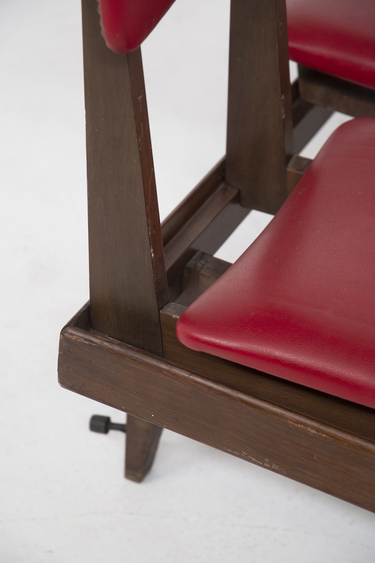 Panchina vintage italiana in legno e pelle rossa