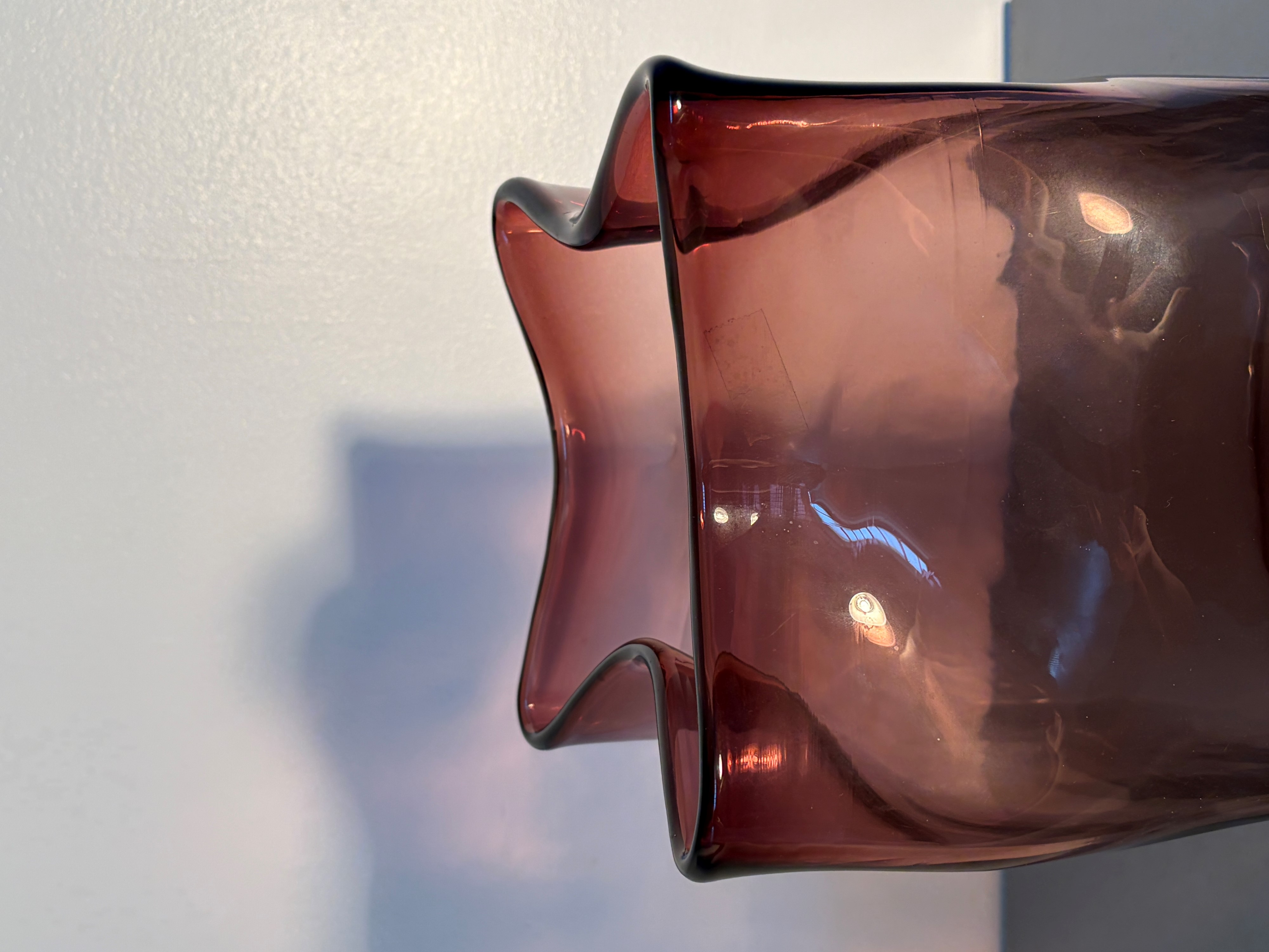 Manifattura Americana - Blenko Glass, Vaso scultoreo in vetro artistico (circa 1980)
