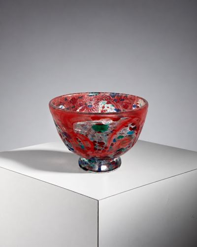 Vaso in vetro artistico rosso con decorazione in murrine multicolori (XX secolo)