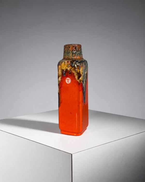 U Keramik - Vase, label