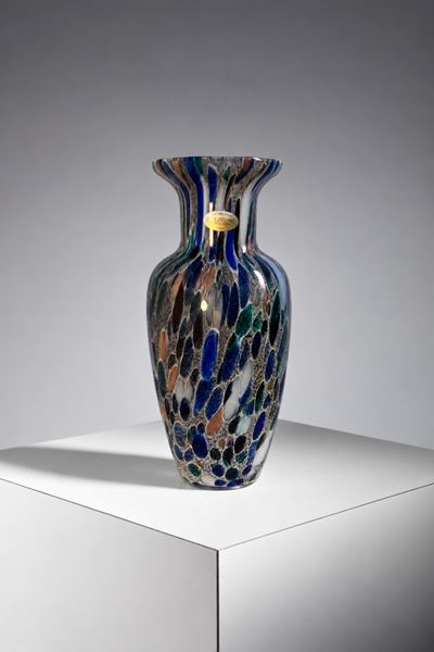 Vaso in vetro artistico con etichetta “Decorazione Oro Zecchino – Made in Murano Italy”