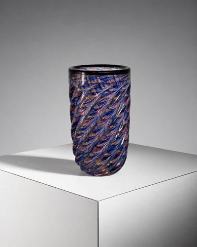 Vaso in vetro di Murano blu con inclusioni metalliche in stile avventurina