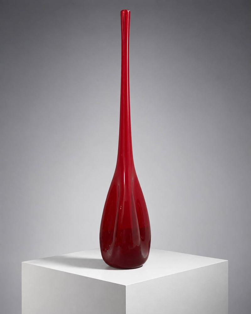 Manifattura Scandinava - Vaso in vetro rosso artistico