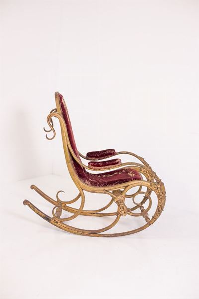 Sedia a Dondolo Vintage in Legno D'oro Curvato