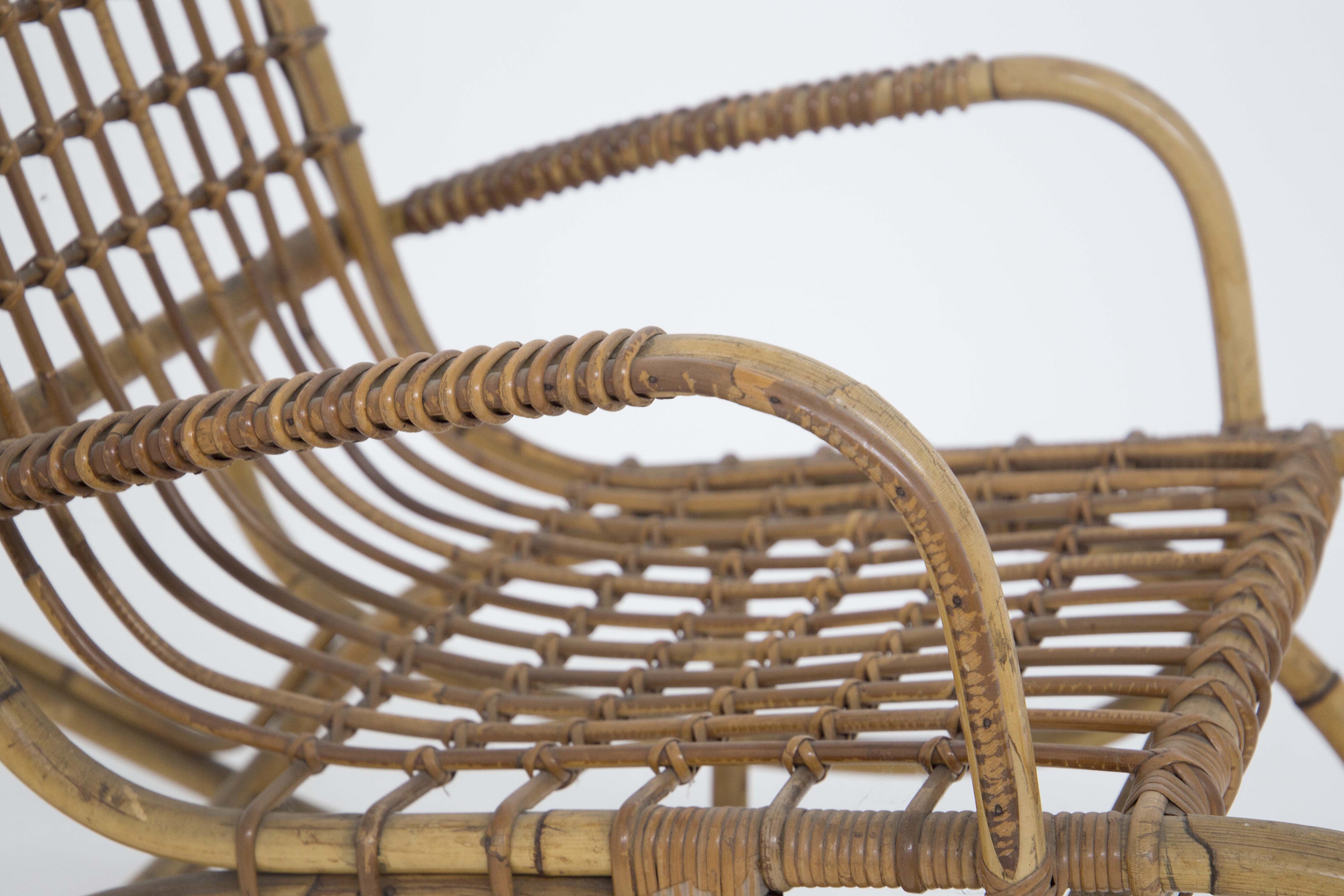 Sedia a dondolo vintage in bambù italiano