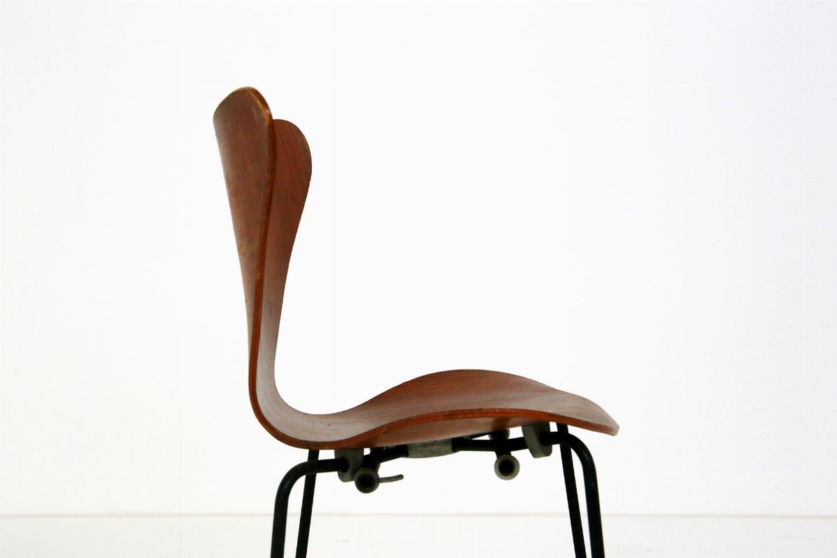 Set Sei Sedie Mod. Butterfly di Arne Jacobsen