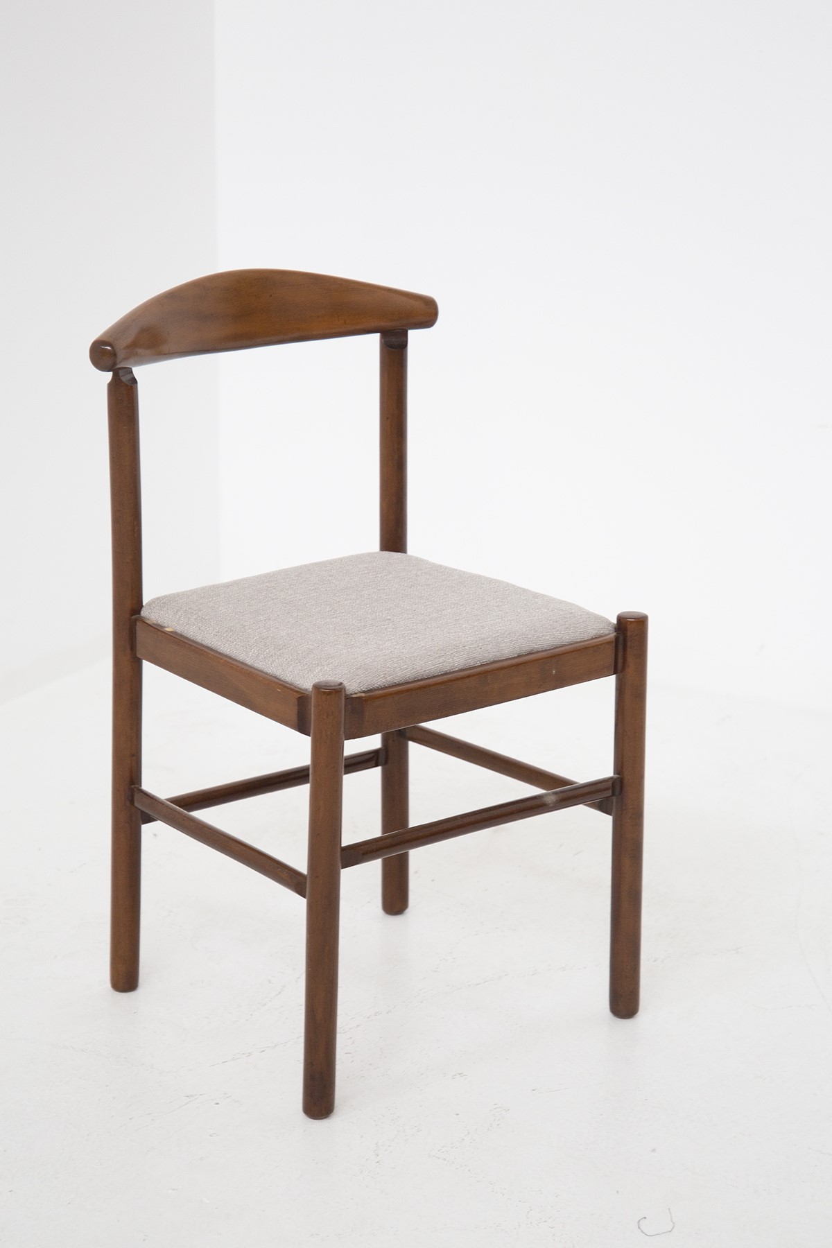 Set di quattro sedie italiane in tessuto di cotone beige
