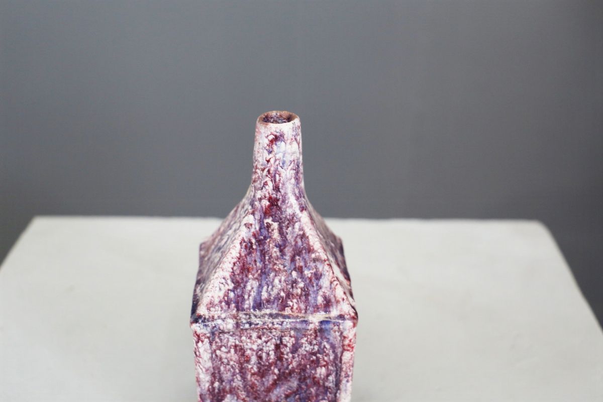 Vaso Vintage in Ceramica Viola, Firmato