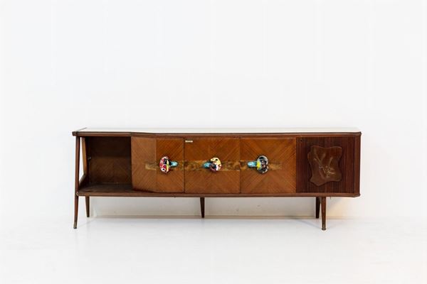 Credenza italiana in legni pregiati e maniglie in ceramica