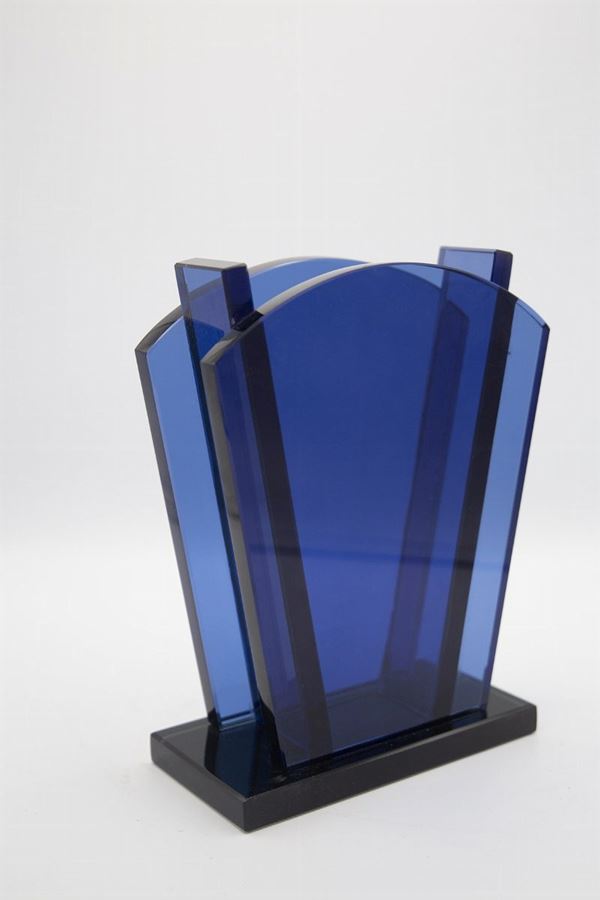 Ettore Sottsass - Elegant Vase for Fontana Arte Vase in Blue Glass