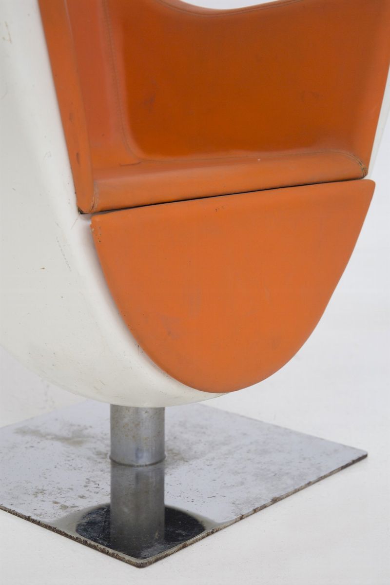 Space Age Coppia di Poltrone Acciaio Resina e Pelle