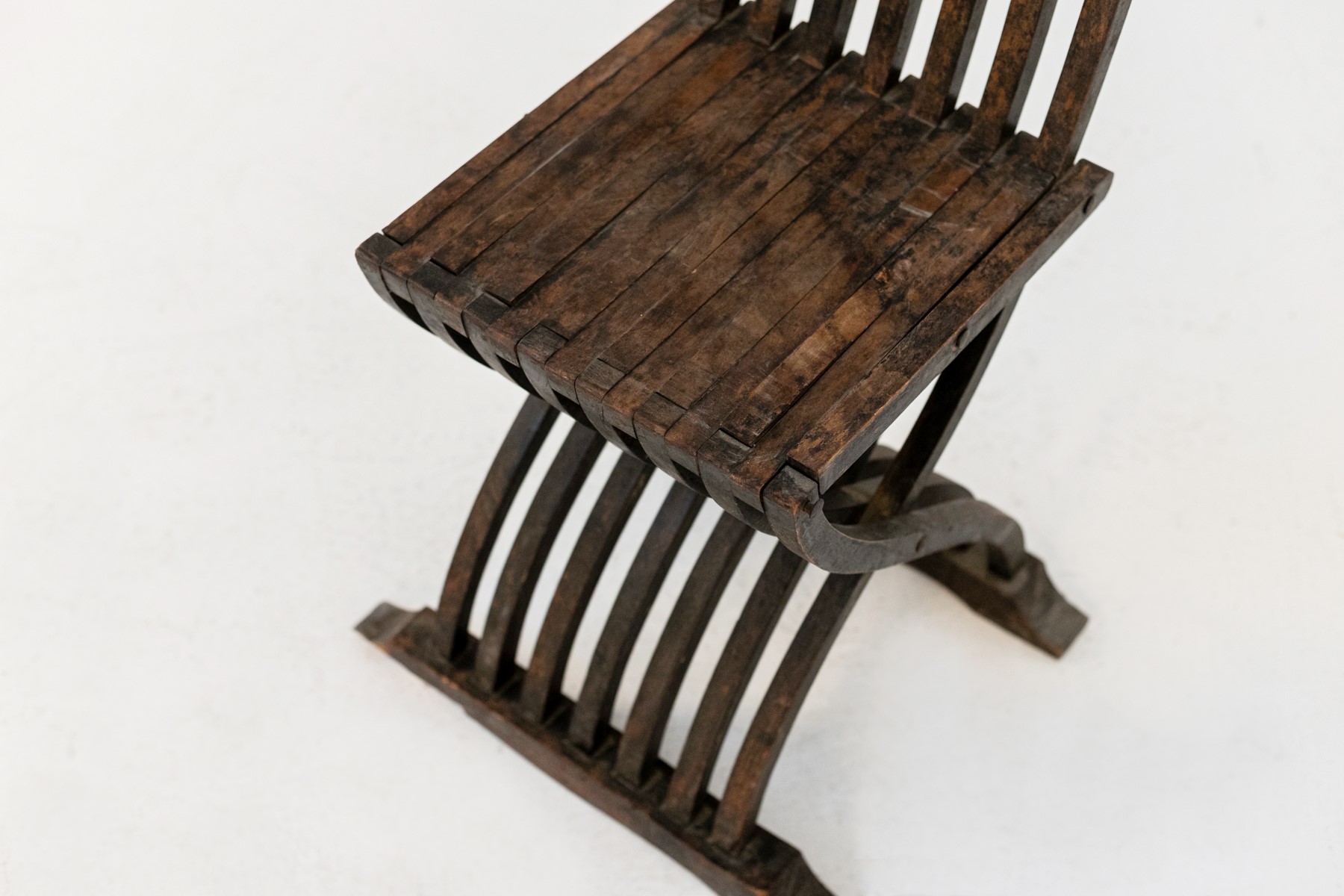 Sedia Italiana Vintage in legno intarsiato