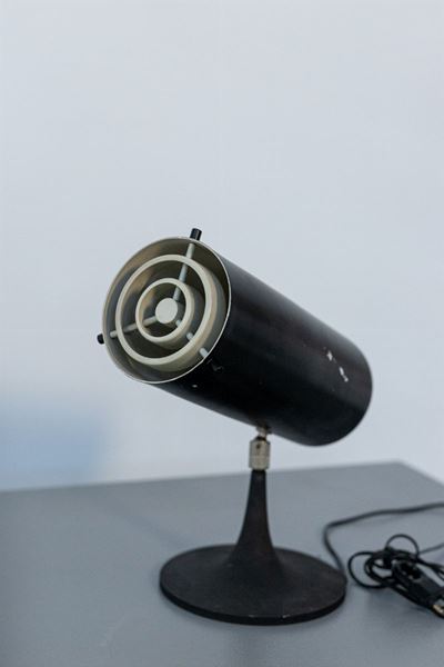 Lampada da Tavolo Modello 569 N per Arteluce, Etichetta Originale